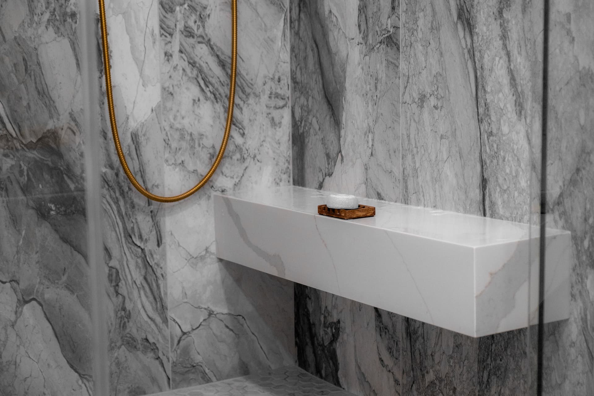 Shower niche and tile detail